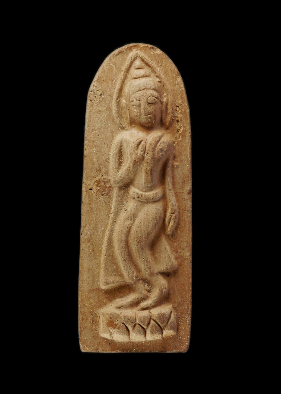 พระผงกล่องขาว17 (1)p.jpg - พระทุ่งเศรษฐี วัดบางปลาหมอ จ.สุพรรณบุรี เนื้อดินเผา | https://kamulet.in.th